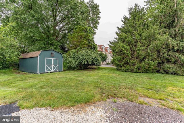 855 MARTIN AVE, Bryn Mawr, PA 19010