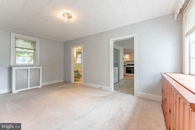 855 MARTIN AVE, Bryn Mawr, PA 19010