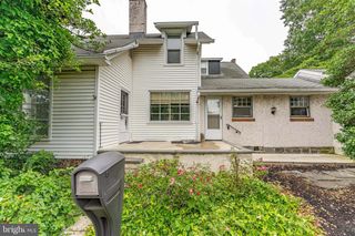 855 MARTIN AVE, Bryn Mawr, PA 19010