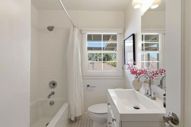 385 Ridge Road, San Carlos, CA 94070