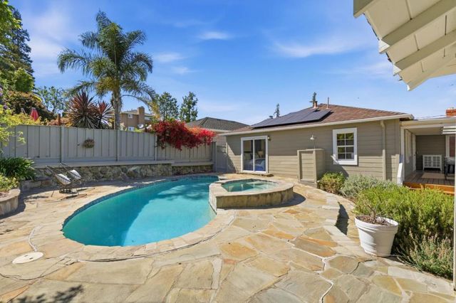 385 Ridge Road, San Carlos, CA 94070