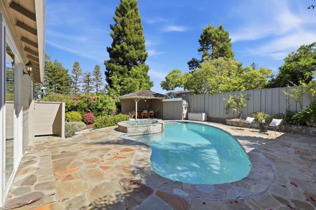 385 Ridge Road, San Carlos, CA 94070
