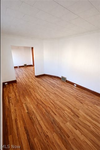 16224 Huntmere Avenue, Cleveland, OH 44110