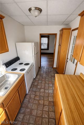 16224 Huntmere Avenue, Cleveland, OH 44110