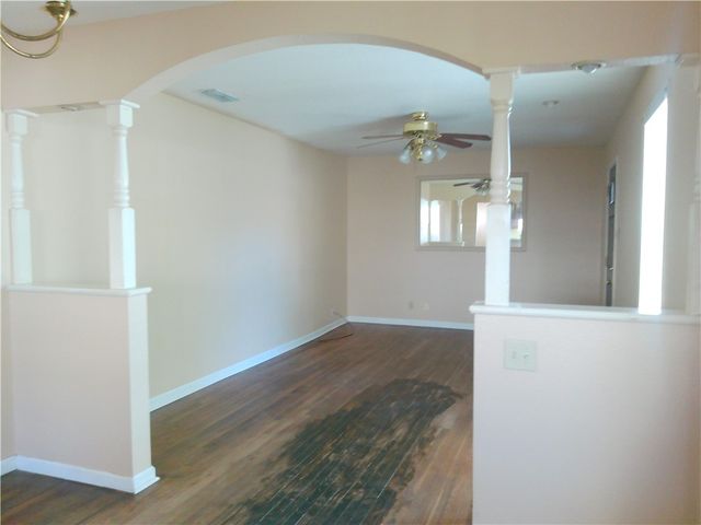 1438 Ormond Dr, Corpus Christi, TX 78415