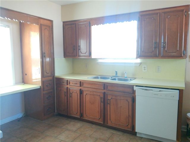 1438 Ormond Dr, Corpus Christi, TX 78415