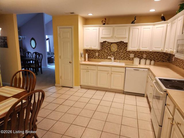 4817 Hames Trace, Louisville, KY 40291