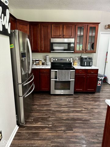 12583 Courage Crossing, Fishers, IN 46037