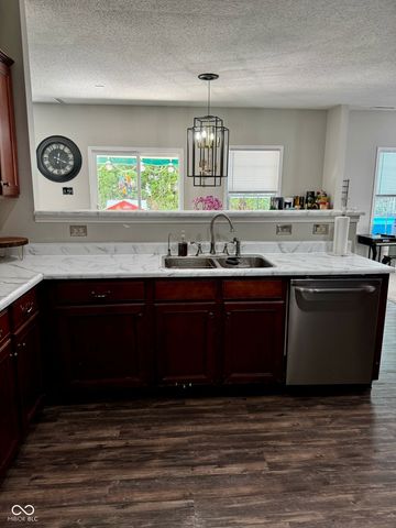 12583 Courage Crossing, Fishers, IN 46037