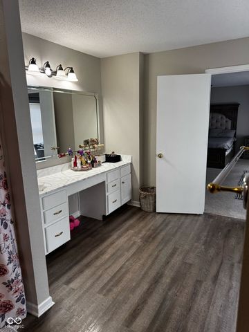 12583 Courage Crossing, Fishers, IN 46037