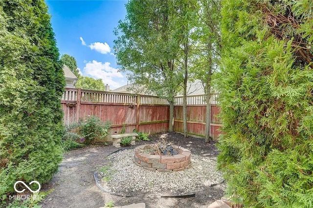 12583 Courage Crossing, Fishers, IN 46037