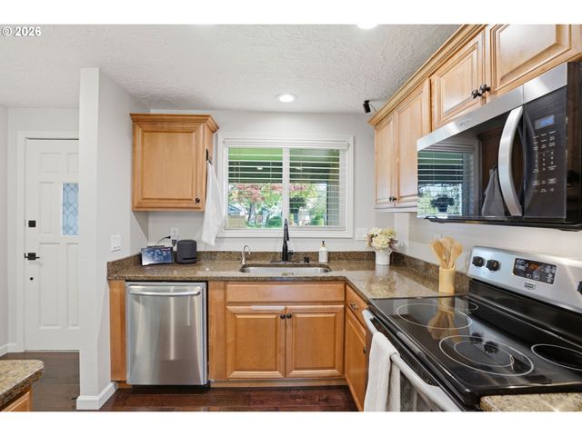 2615 Ne 82nd Way, Vancouver, WA 98665