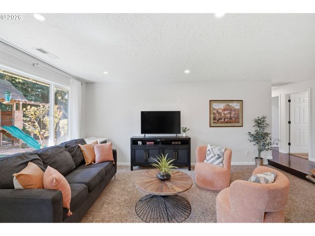 2615 Ne 82nd Way, Vancouver, WA 98665