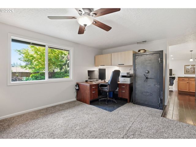 2615 Ne 82nd Way, Vancouver, WA 98665