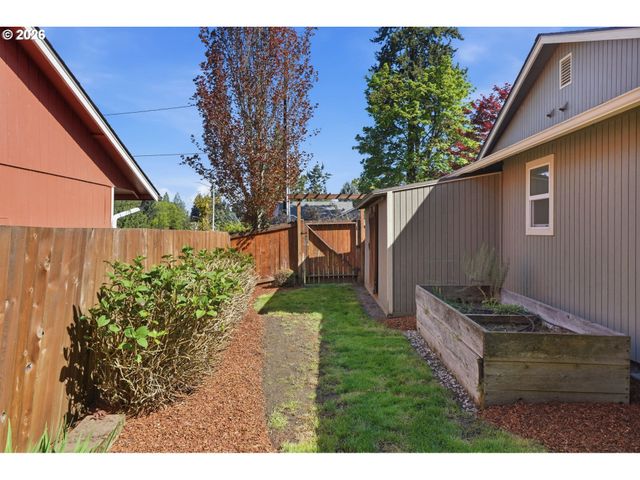 2615 Ne 82nd Way, Vancouver, WA 98665