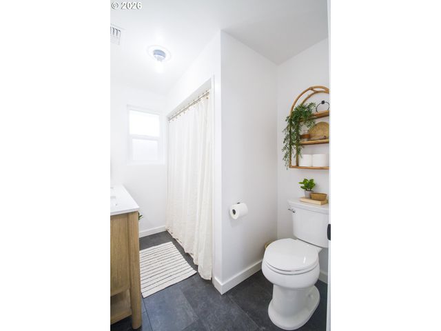 1490 TAFT St, Eugene, OR 97402