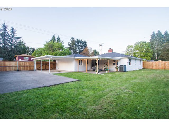 1490 TAFT St, Eugene, OR 97402