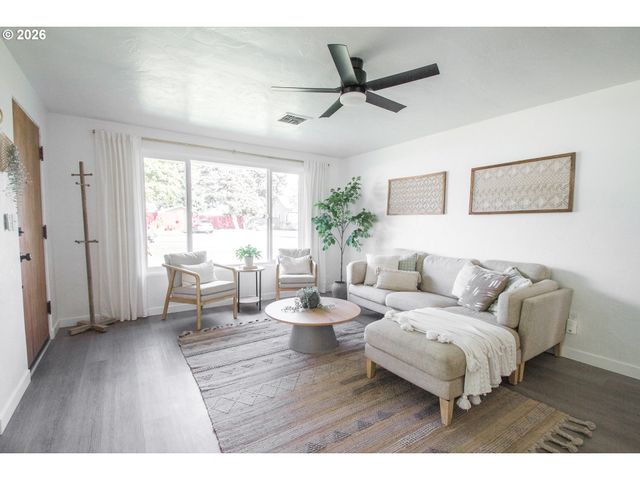 1490 TAFT St, Eugene, OR 97402