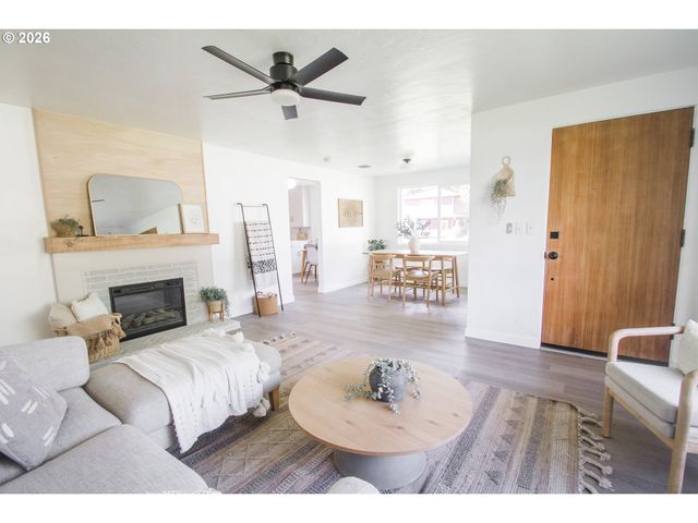 1490 TAFT St, Eugene, OR 97402