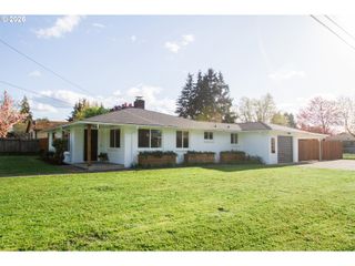 1490 TAFT St, Eugene, OR 97402