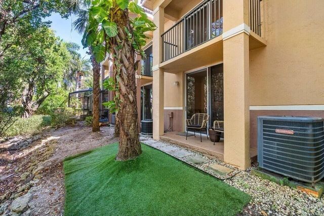 1100 Scotia Drive 105, Hypoluxo, FL 33462