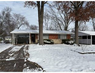 1663 Maldon Lane, St Louis, MO 63136