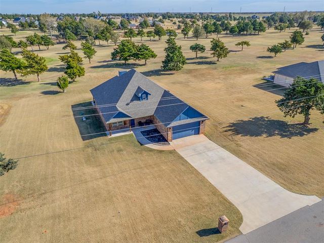 1800 S May Avenue, Guthrie, OK 73044