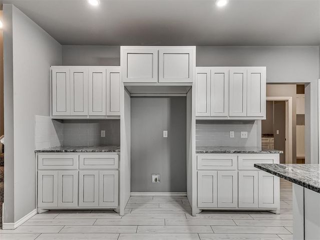 1800 S May Avenue, Guthrie, OK 73044