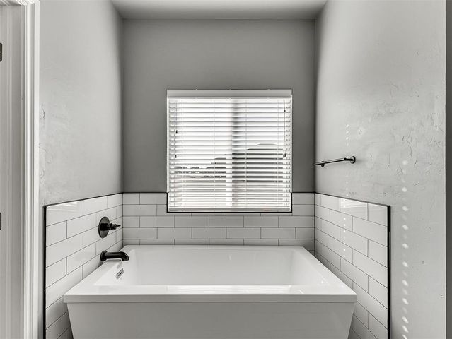 1800 S May Avenue, Guthrie, OK 73044