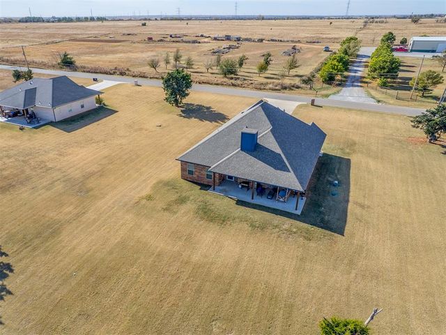 1800 S May Avenue, Guthrie, OK 73044