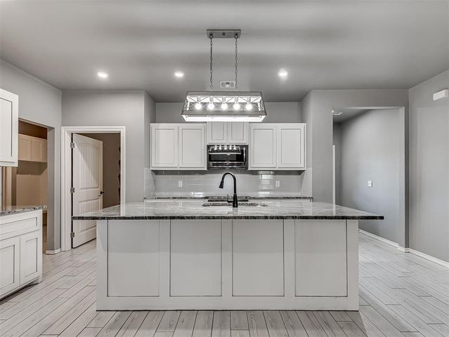 1800 S May Avenue, Guthrie, OK 73044