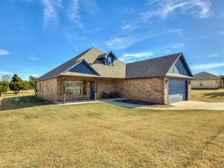 1800 S May Avenue, Guthrie, OK 73044