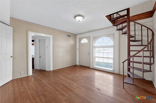 205 Lakewood Drive, Gatesville, TX 76528