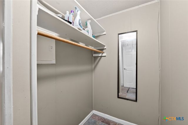 205 Lakewood Drive, Gatesville, TX 76528