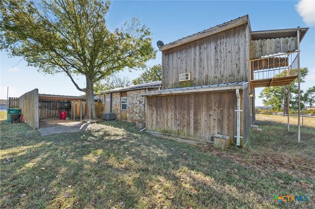205 Lakewood Drive, Gatesville, TX 76528