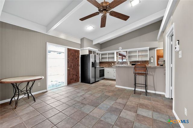 205 Lakewood Drive, Gatesville, TX 76528