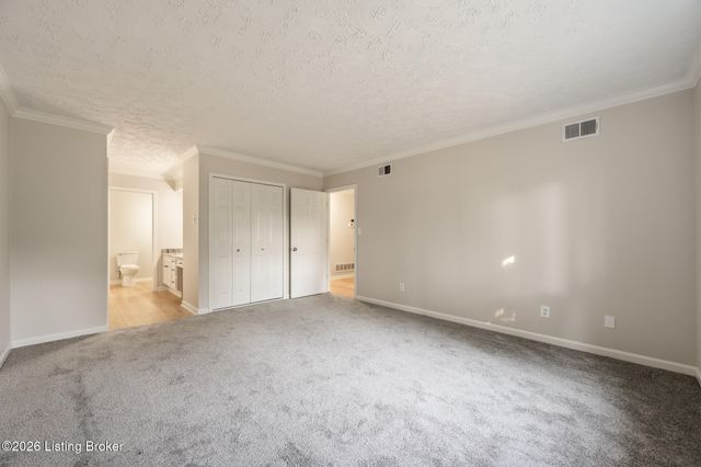 1600 Gardiner Ln Apt 214, Louisville, KY 40205