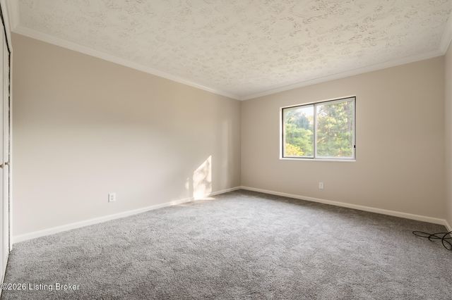 1600 Gardiner Ln Apt 214, Louisville, KY 40205