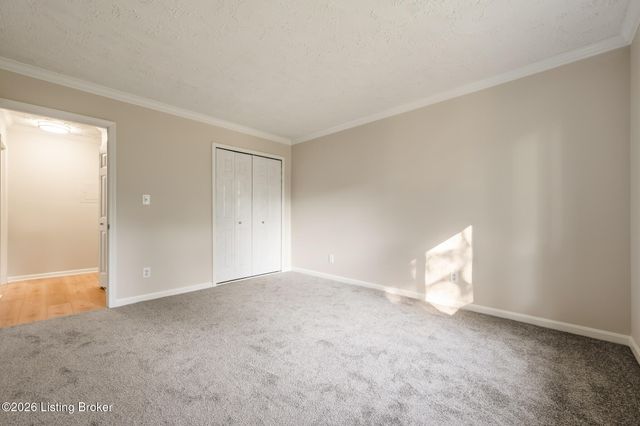 1600 Gardiner Ln Apt 214, Louisville, KY 40205