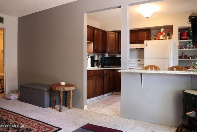 1318 S Avenida Polar Apt F110, Tucson, AZ 85710
