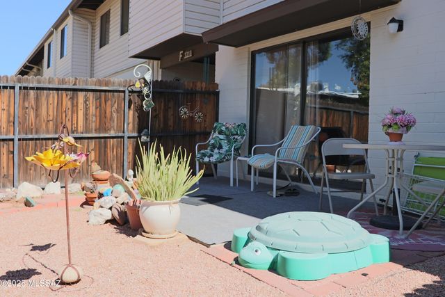 1318 S Avenida Polar Apt F110, Tucson, AZ 85710