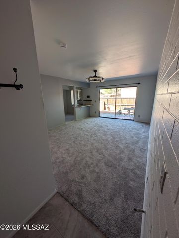 1318 S Avenida Polar Apt F110, Tucson, AZ 85710