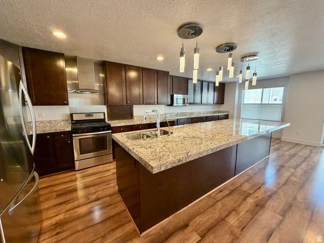 5058 S MORAY CT, Holladay, UT 84117