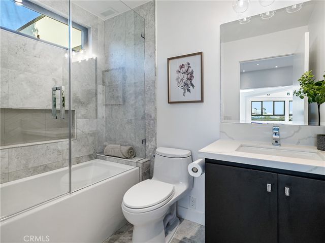 2287 Sunset Plaza Drive, Hollywood Hills, CA 90069