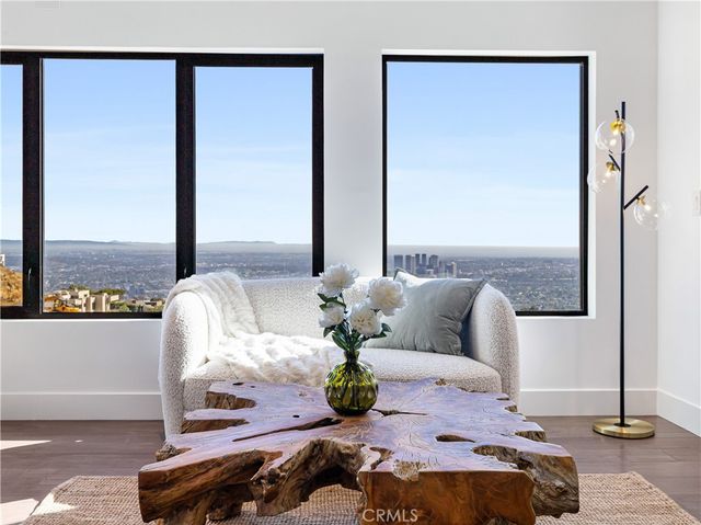 2287 Sunset Plaza Drive, Hollywood Hills, CA 90069