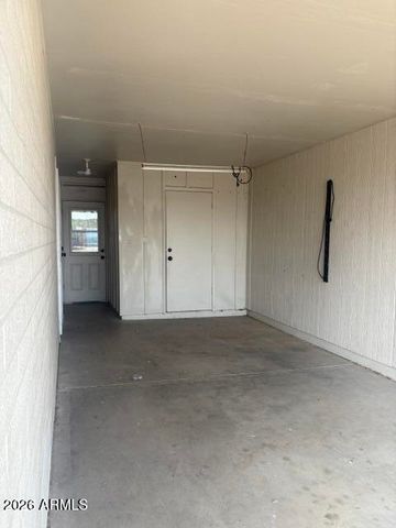 4212 W VISTA Avenue, Phoenix, AZ 85051