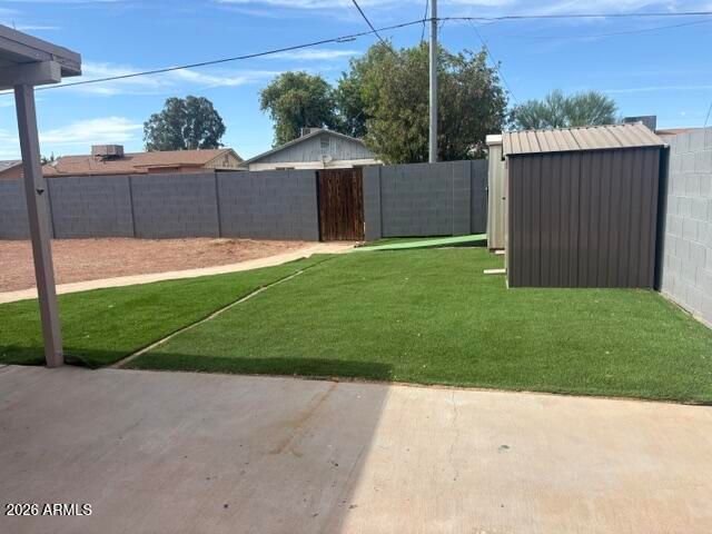 4212 W VISTA Avenue, Phoenix, AZ 85051