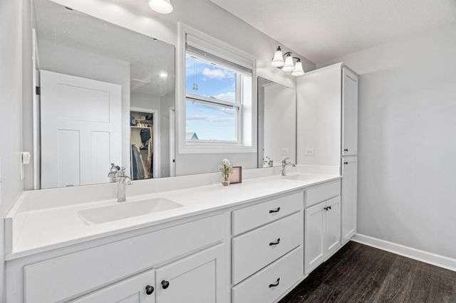3762 Crane Island Court, Minnetrista, MN 55331