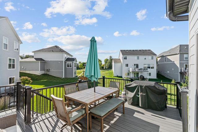 3762 Crane Island Court, Minnetrista, MN 55331