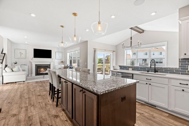 3762 Crane Island Court, Minnetrista, MN 55331